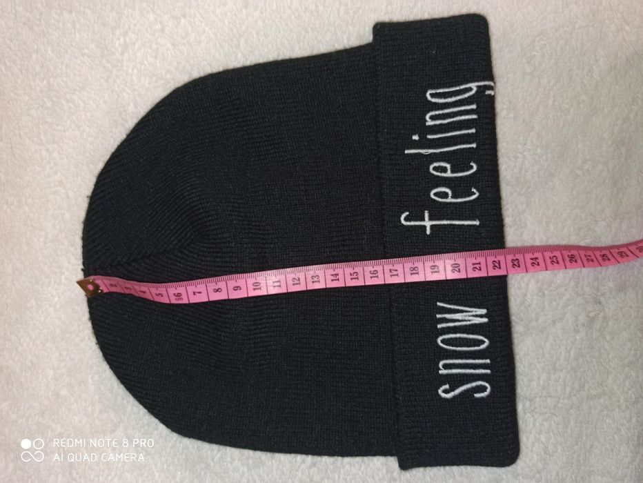 Шапки женские, молодёжные Zara, Sinsay.