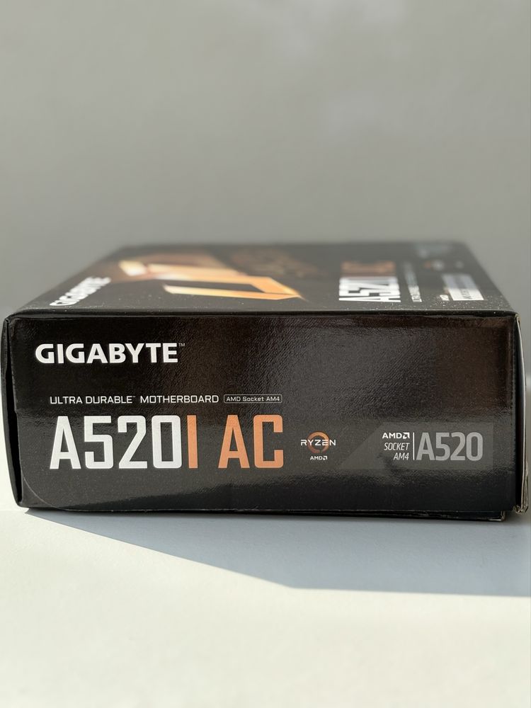 Материнська плата Gigabyte A520I AC
