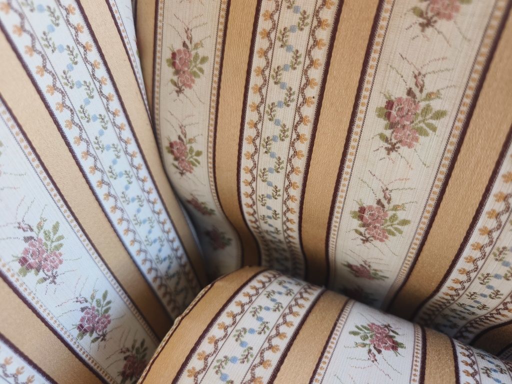 sofa w stylu Biedermeier