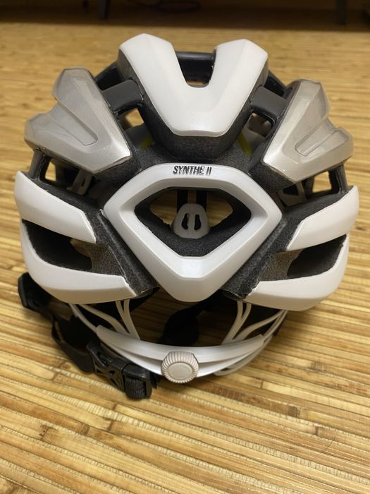 Giro Synthe mips 2 велошолом