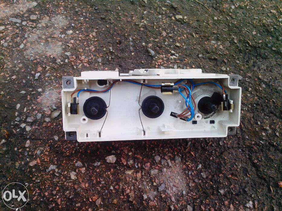 Блок управления печкой на Ауди Audi 80/90 B3/B4 в сборе оригинал.