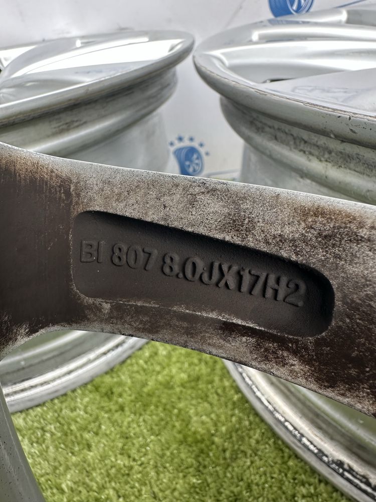 Диски 5/112 R17 8J ET45 ЦО 70.0