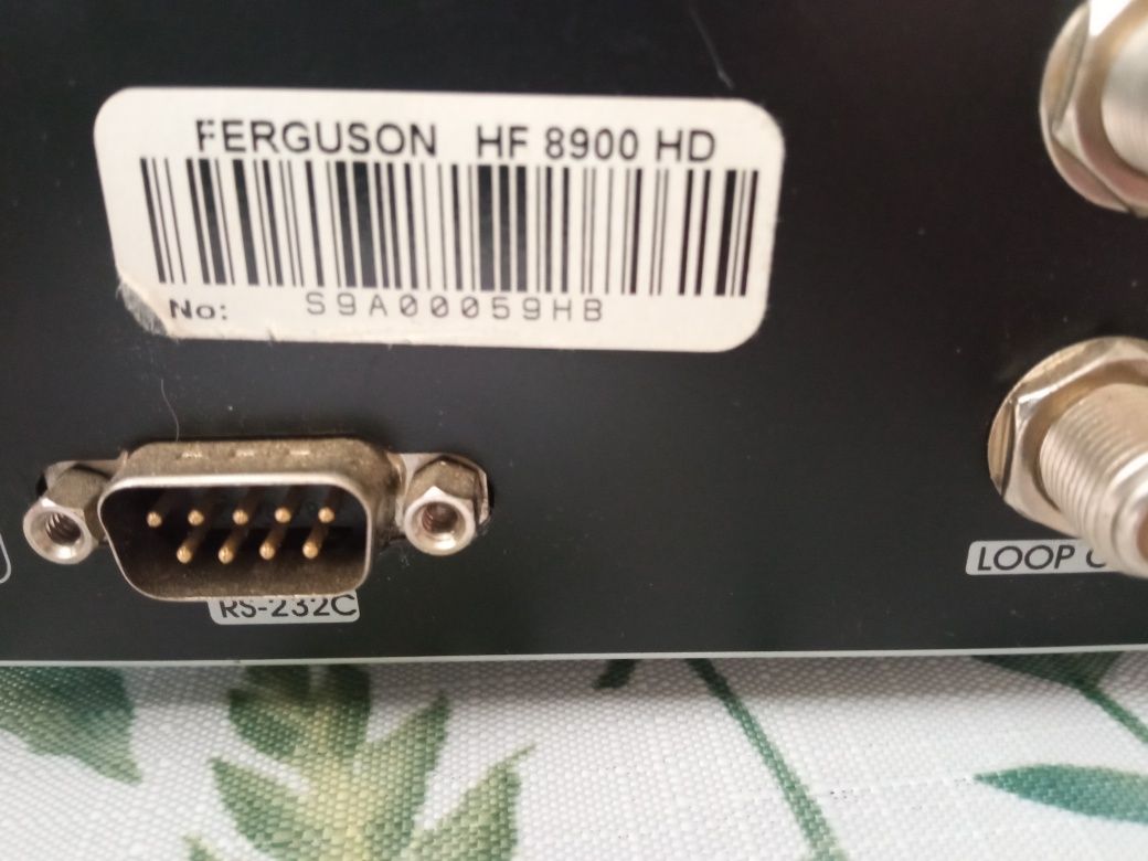 Dekoder satelitarny Ferguson Hf8900