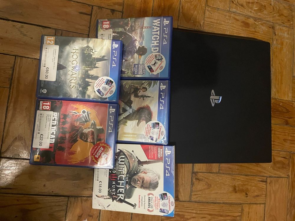 Ps4 pro um tera de memoria