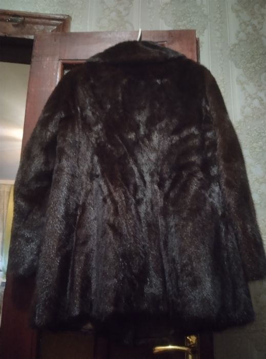 Продам полушубок з натуральної норки .