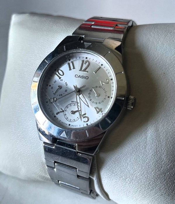 Жіночі часи CASIO LTP-2069D- 7A2VEF
