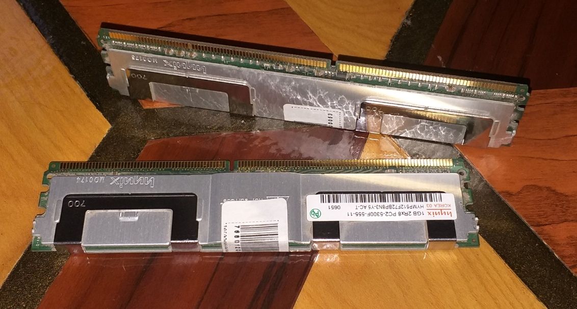 Память для сервера HYNIX 1Gb 2Rx8 PC2-5300F-555-11, бу