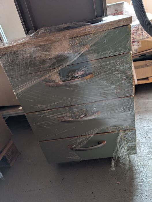 Duże biurko do biura 180x120 + kontenerek