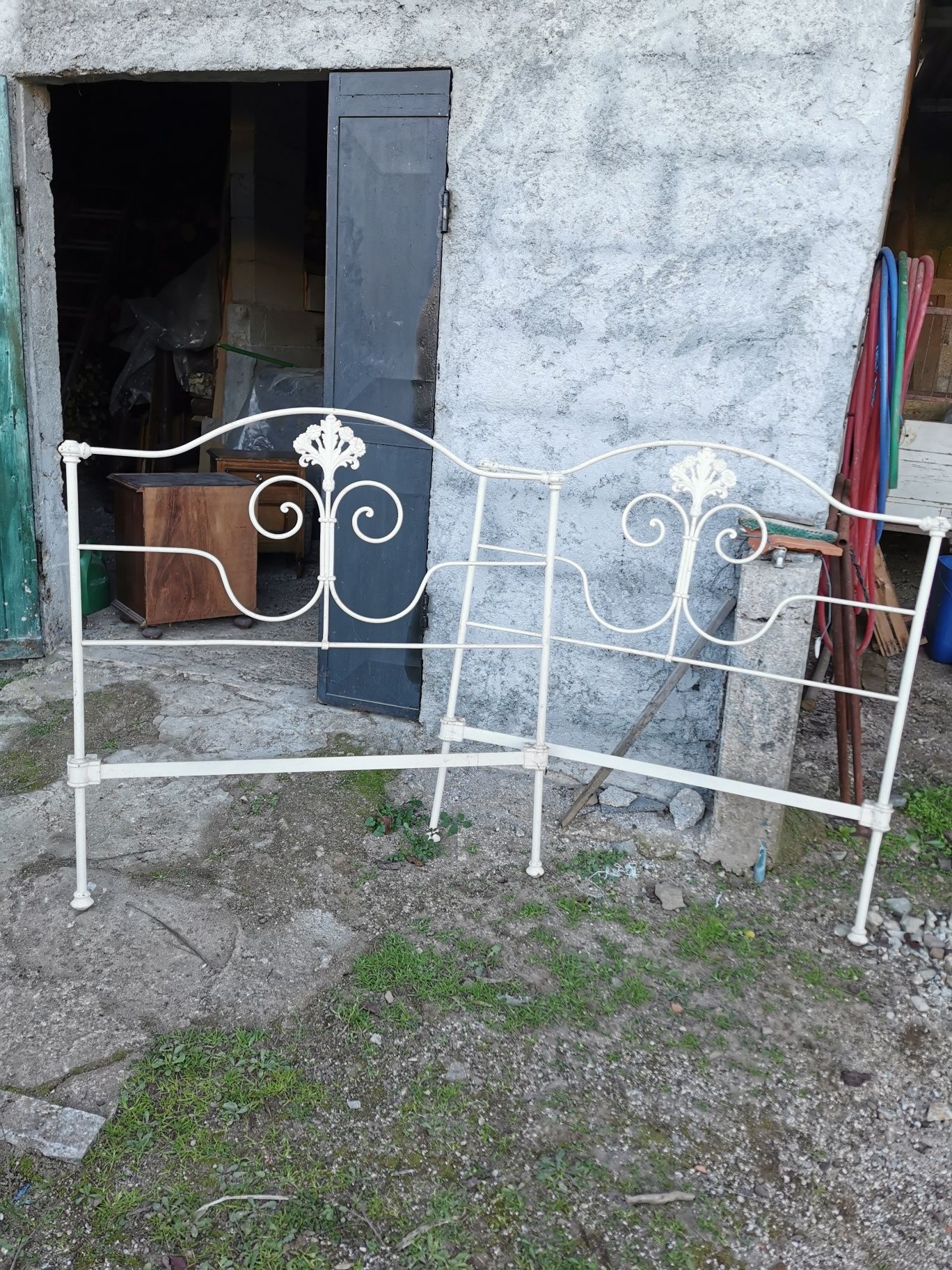 Cama de ferro antiga completa