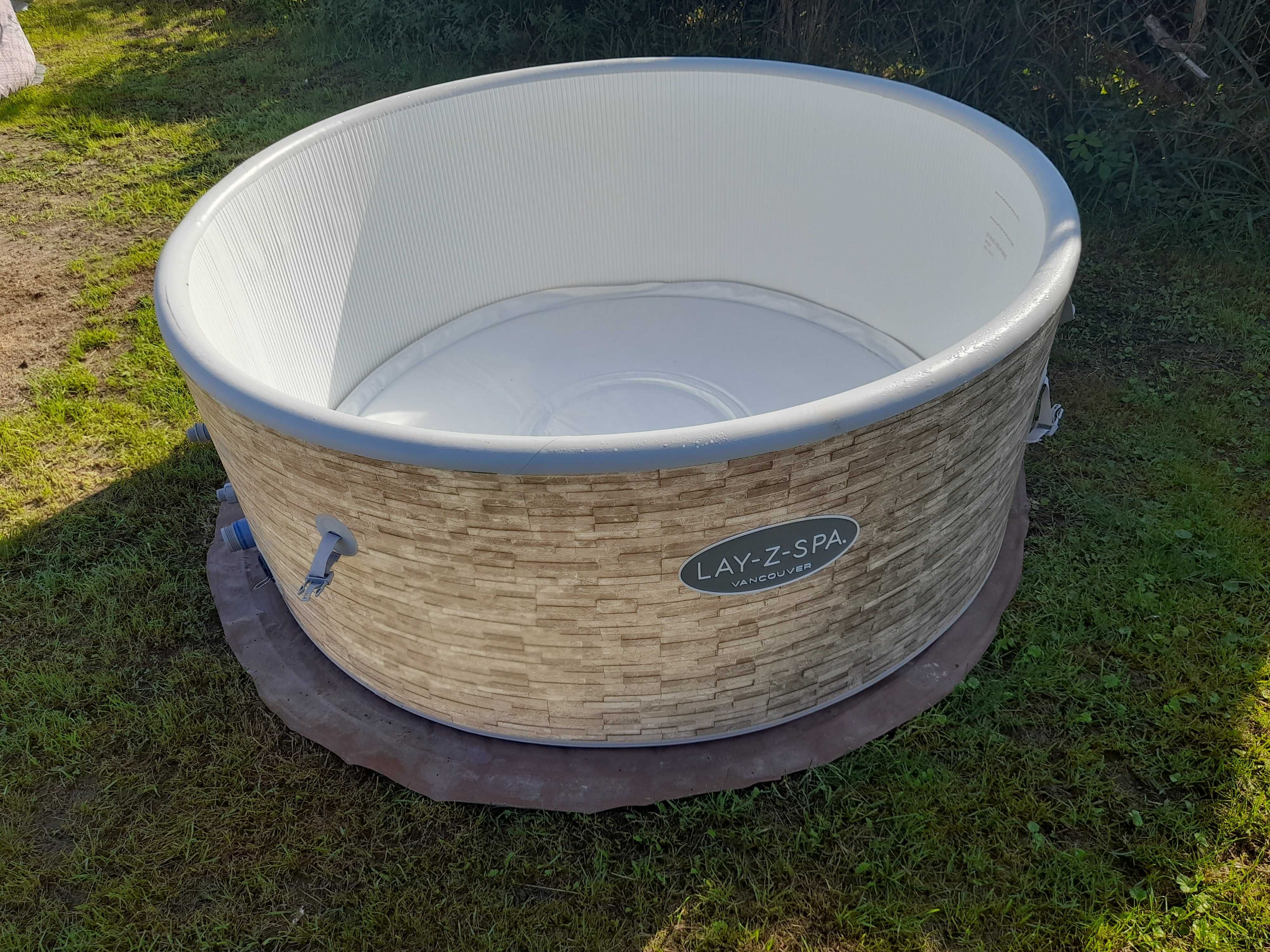 JACUZZI Dmuchane lay-z-spa ST.LUCIA 170x66 Niecka