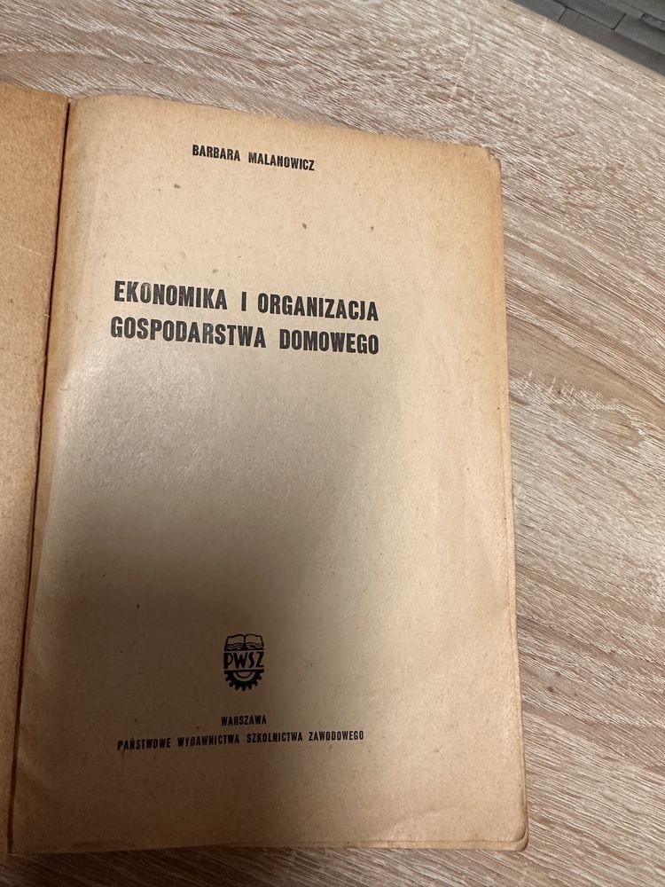 Ekonomika i organizacja gospodarstwa domowego. Malanowicz. 1961