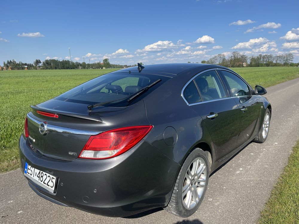 Opel insignia salon Polska