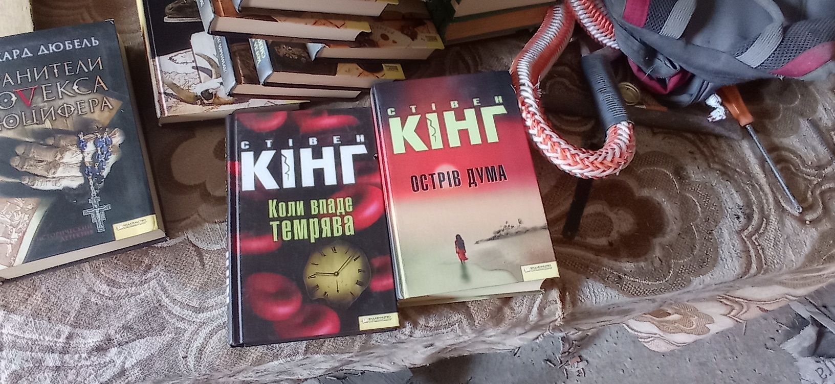 Продам книги художня література