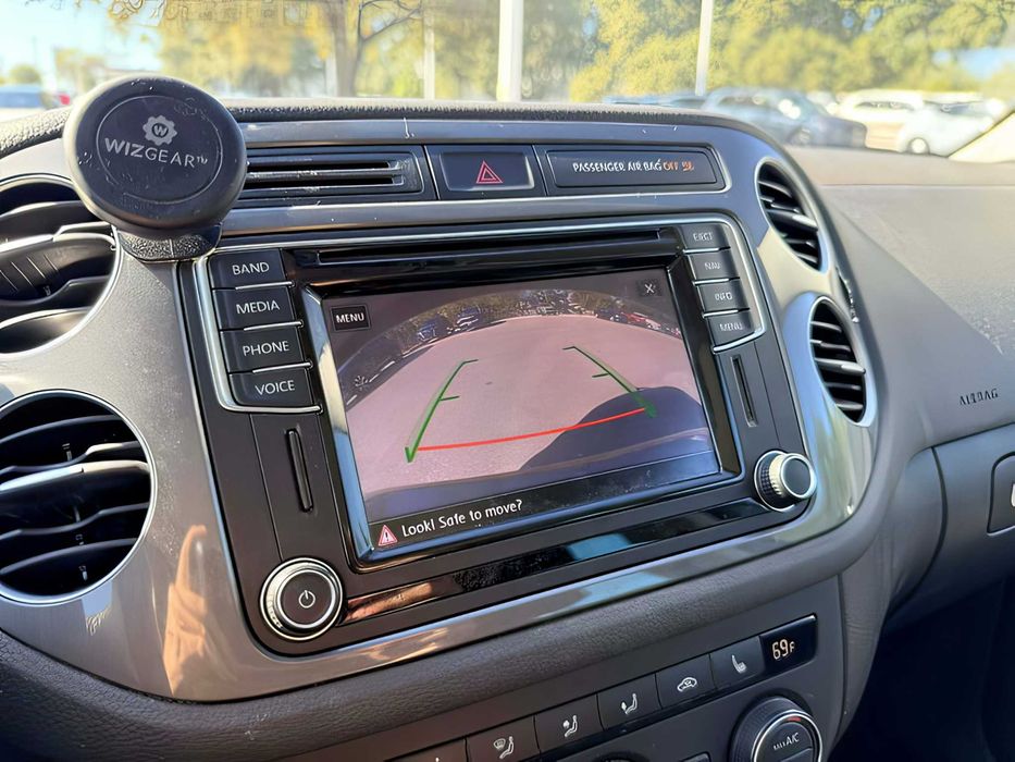 Volkswagen Tiguan      2017