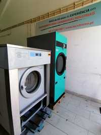 Lote de máquinas de lavar e secar roupa industrial / self service