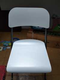 Cadeiras altas brancas  Ikea