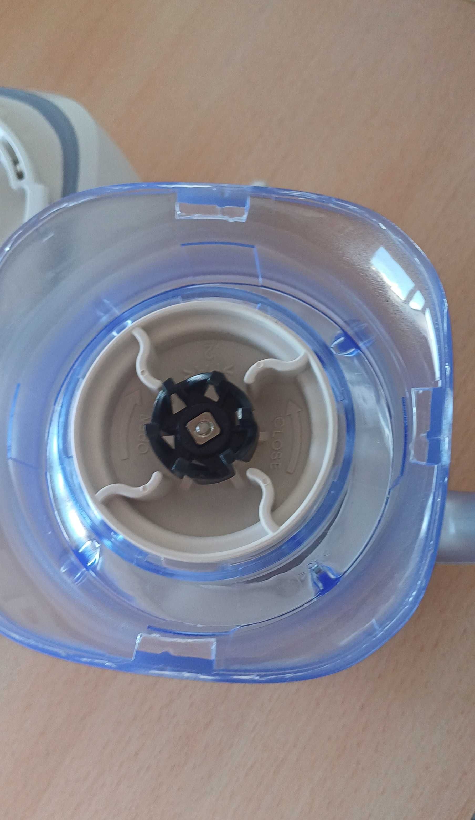 Liquidificador Philips novo