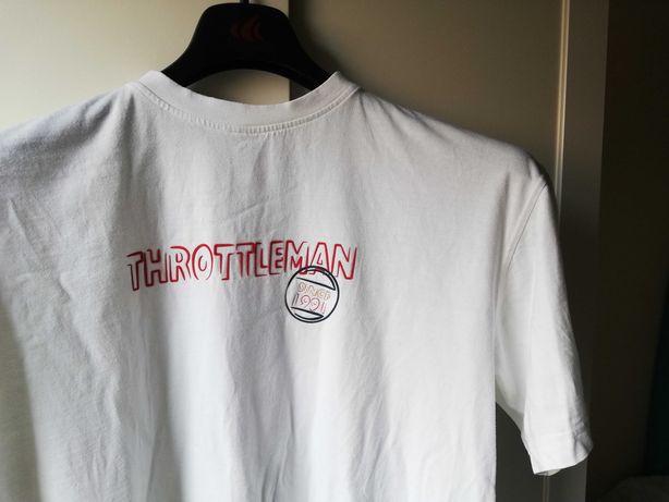 T-shirt Throttleman L como nova