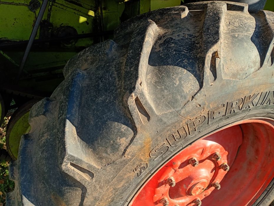 Комбайн Клас Консул