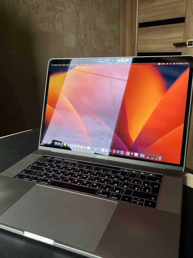 MacBook Pro (15-inch, 2017) Space Gray, 256gb, core i7 Макбук Про