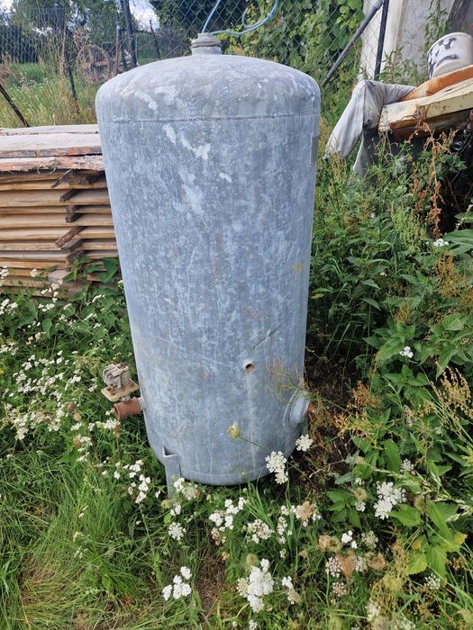 Hydrofor , bojler 300 l i inne