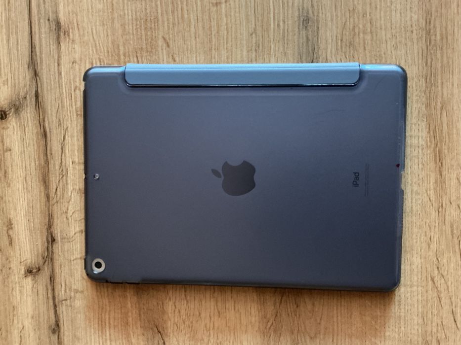 Ipad  10.2 (9 Gen) A2602, 64g стан нового.