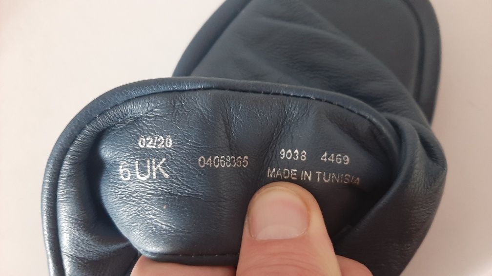 M&S Collection шлёпанцы.