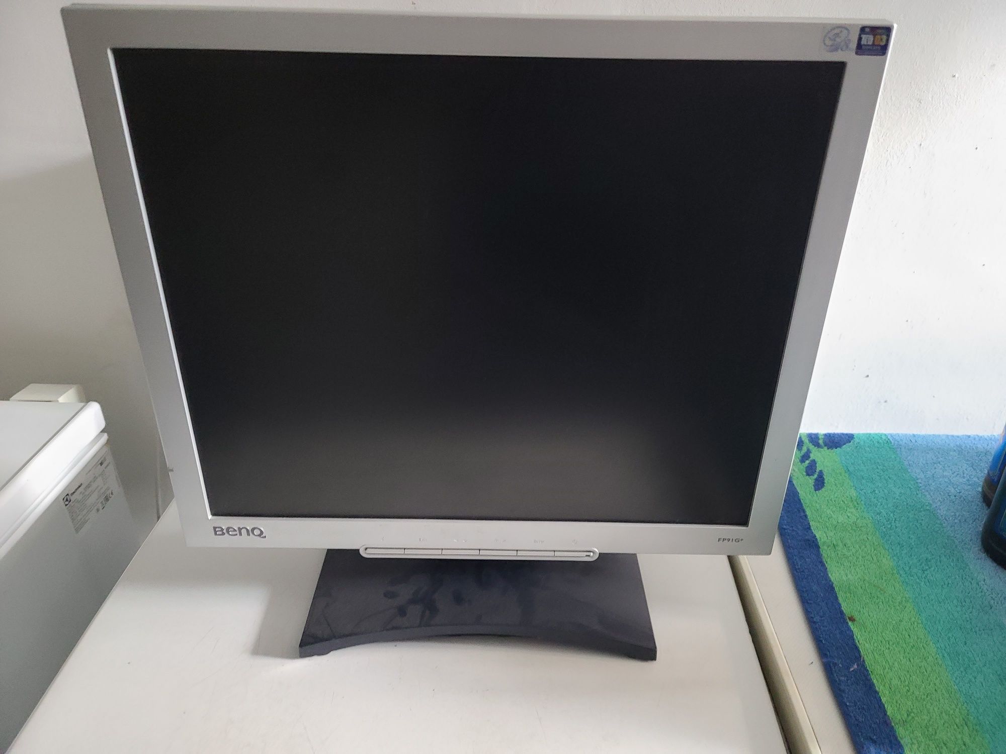 Monitor  19, 19, 19 Cali