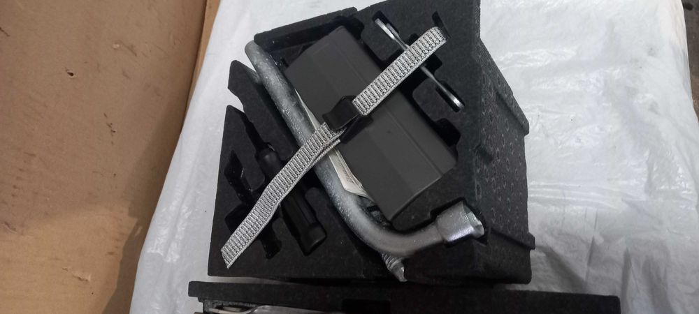 Zestaw naprawczy kompresor lewarek klucze Audi A2 wyposażenie