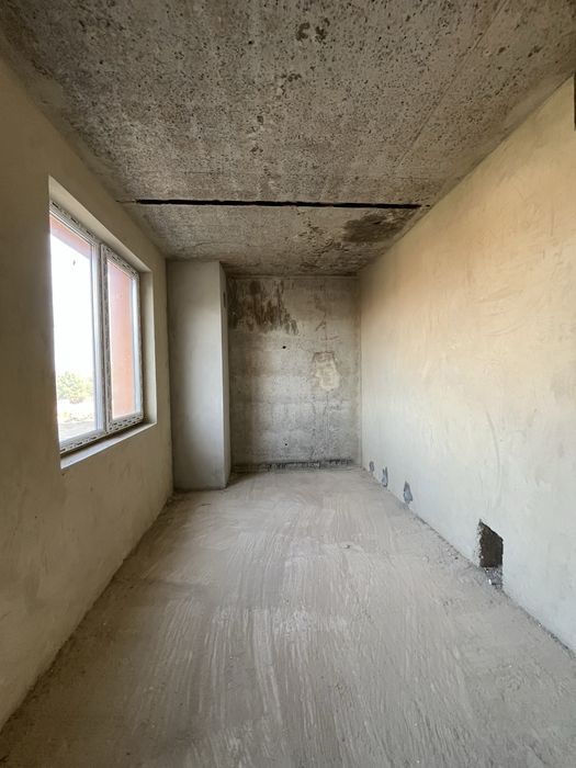 Продається простора 2 кім. 78,6м2. Кухня-вітальня 24 м2