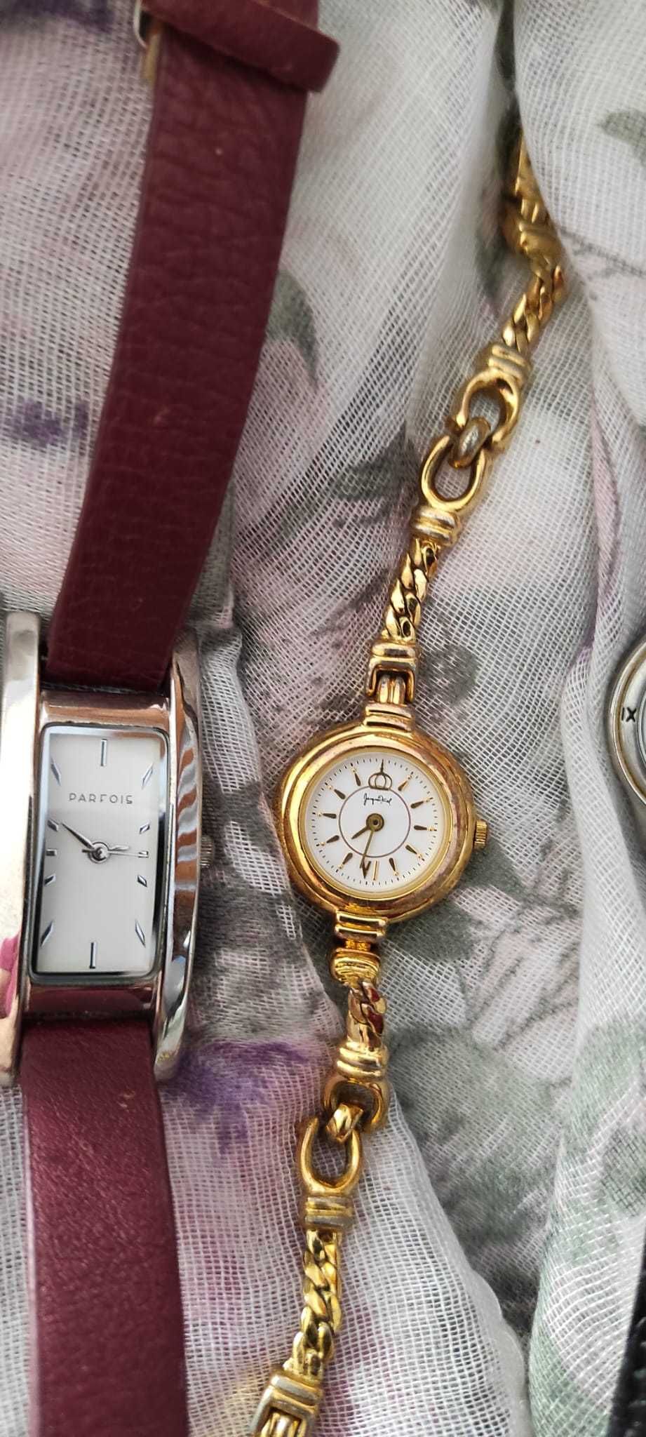Conjunto de elegantes relógios de senhora