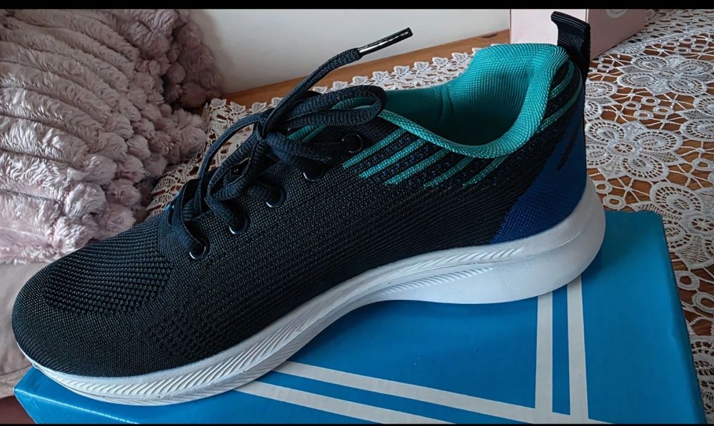 Nowe granatowe damskie sneakersy rozm.41 wkładka 26,7 cm