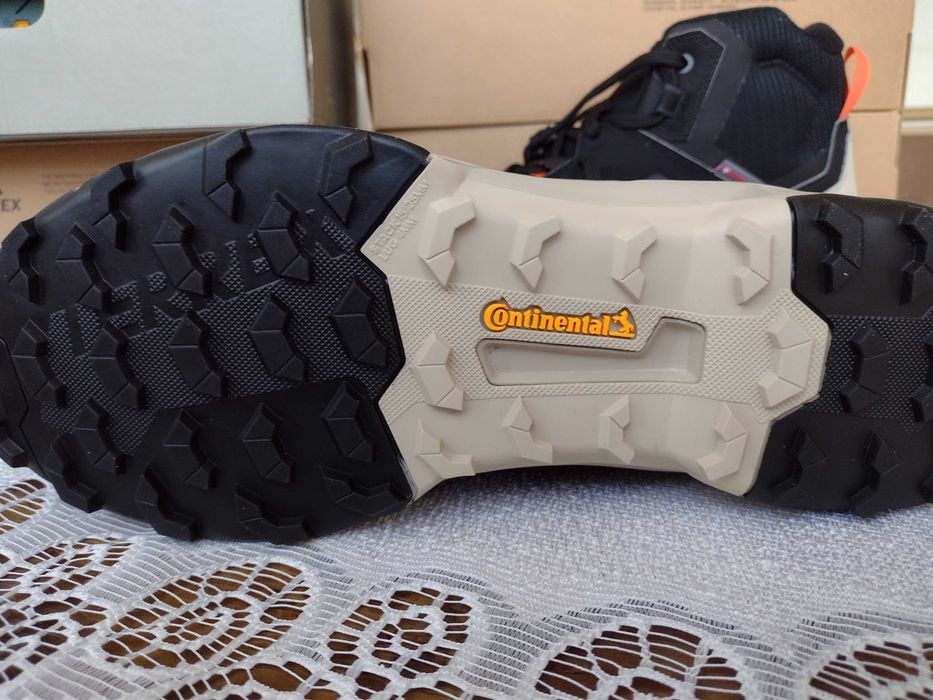 NOWE Adidas terrex Ax4mid Cold.rdy
