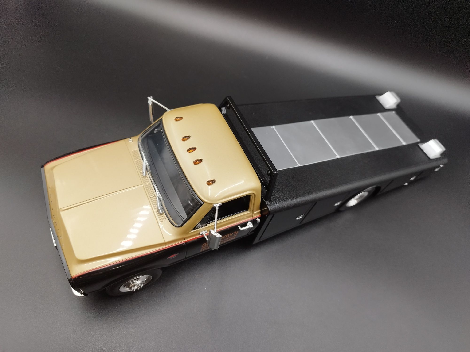 1:18 ACME 1967 Chevrolet C-30 Ramp truck limit320/560 Smokey Yunick