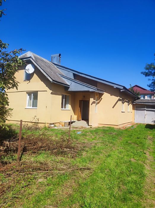 Продається будинок з великою земельною ділянкою 39сот