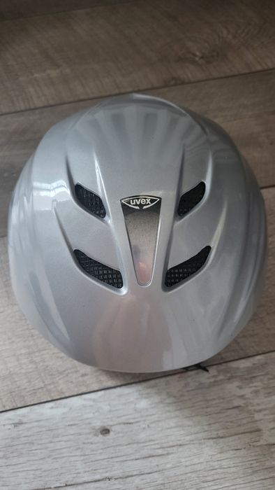 Kask narciarski uvex
