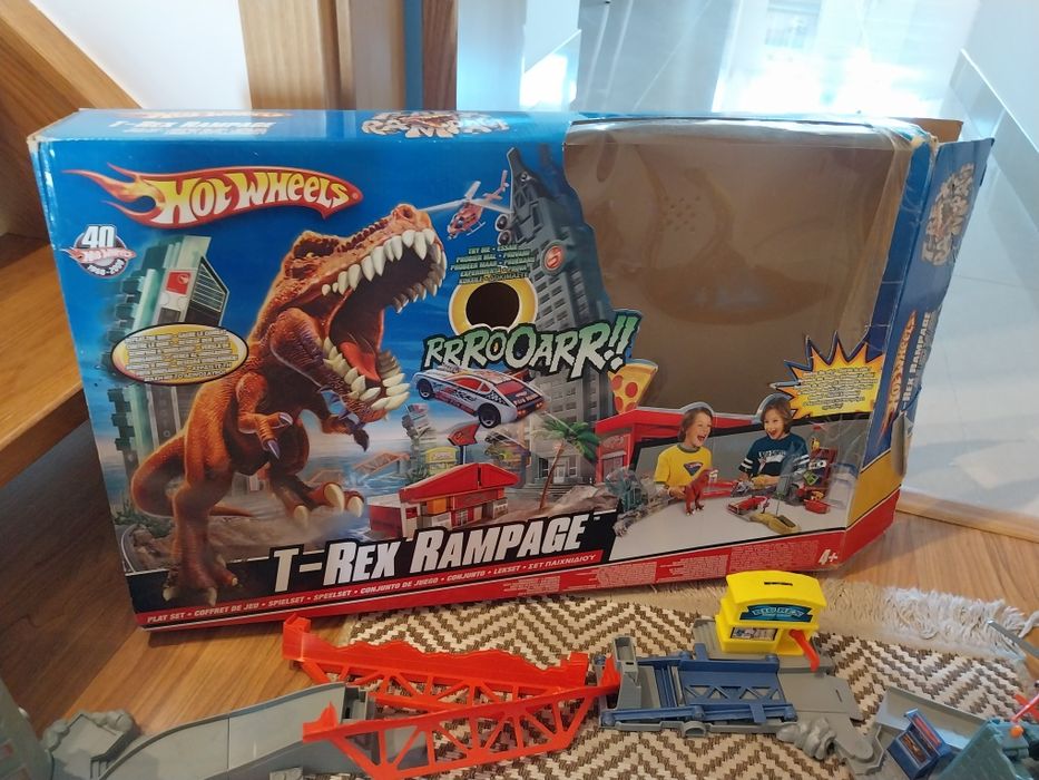 Hot Wheels T-Rex Rampage,