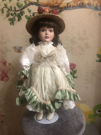Кукла коллекционная