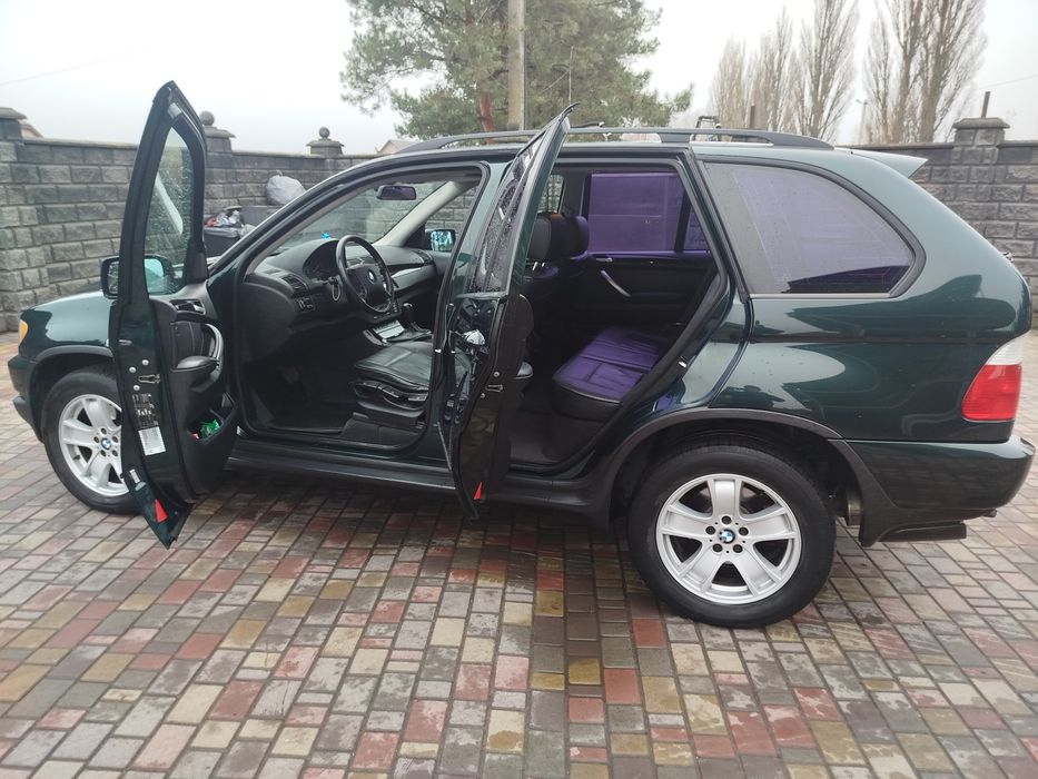Продам BMW X5  E53