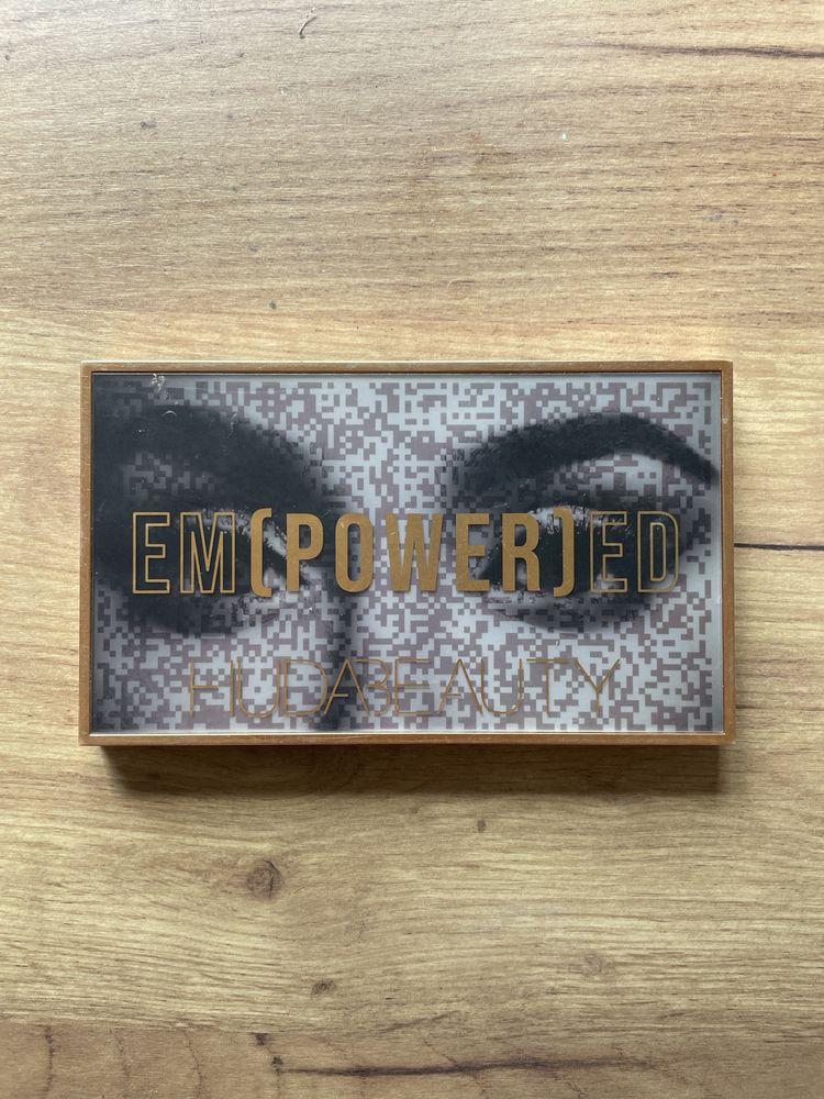 Peta Huda Beauty Empowered