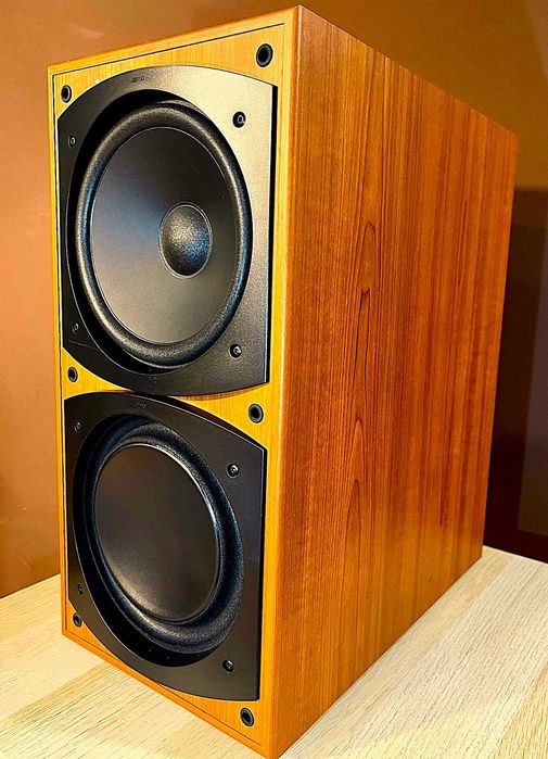 JAMO E5SUB.5 close box subwoofer de topo c/novo ainda made in Denmark