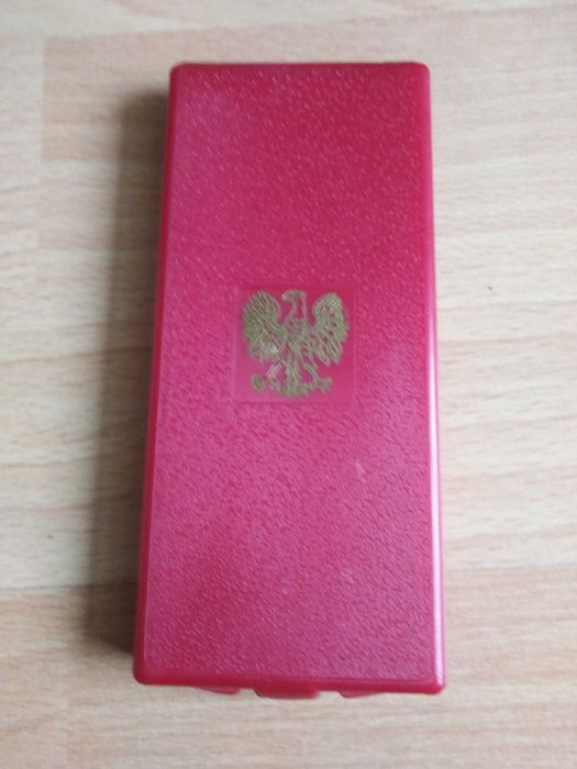 Medal 40 lecie PRL walka praca socjalizm 1984 r w etui plus okładka
