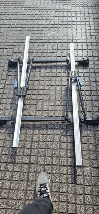 Barras tejadilho mais suportes de bicicletas