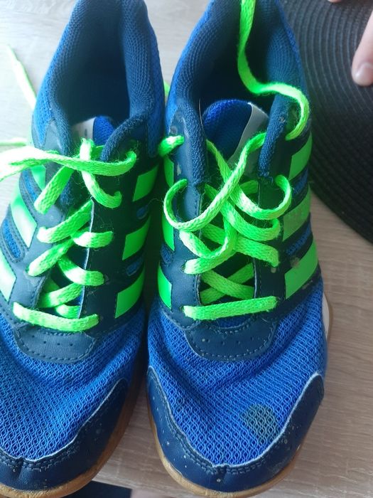 Buty chłopięce adidas rozmiar 36,5