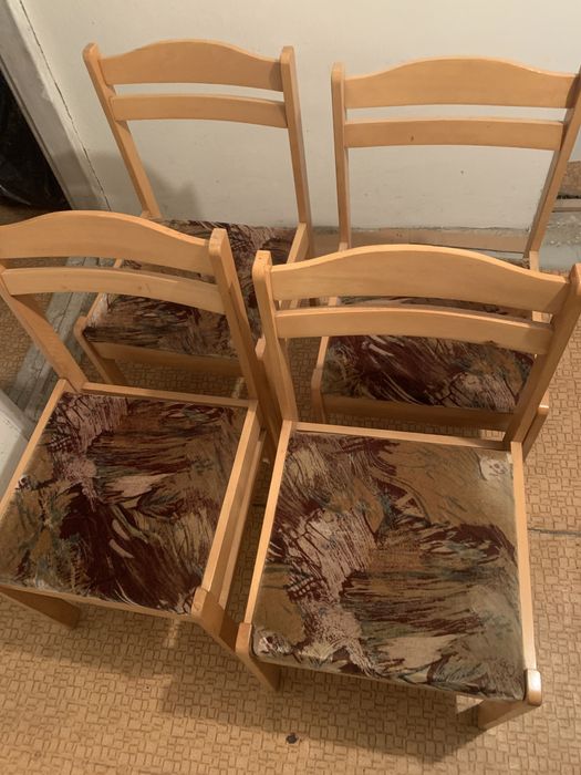 Krzesła drewniane tapicerowane 4szt