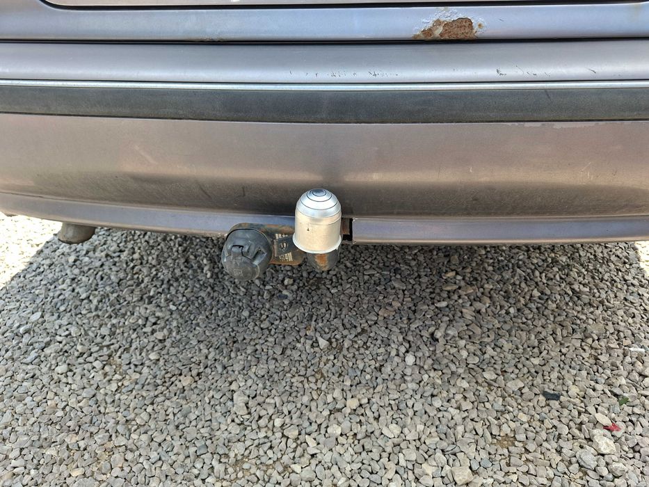 BMW E39 Sedan hak holowniczy