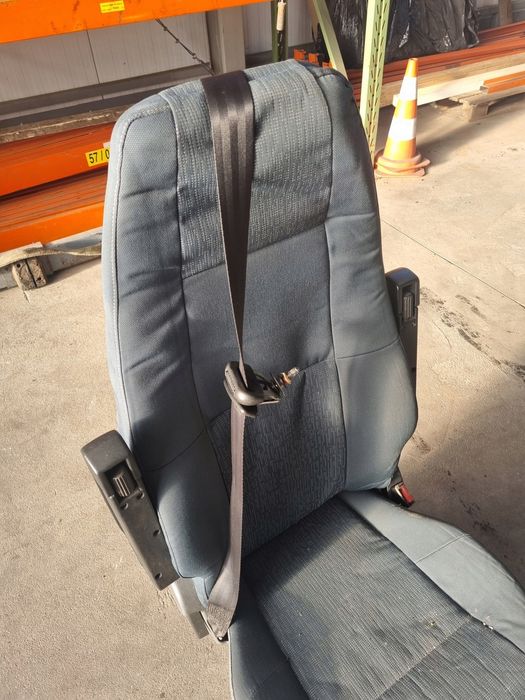 Fotel pasażera Prawy Volvo FH FM 9 11 13 Lift Pneumatyczny