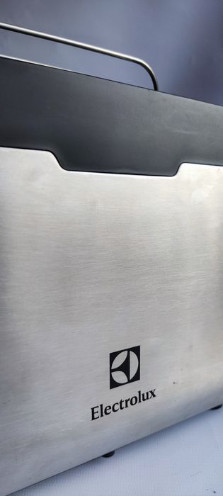 Torradeira de duas fatias Electrolux / Morphy Richards