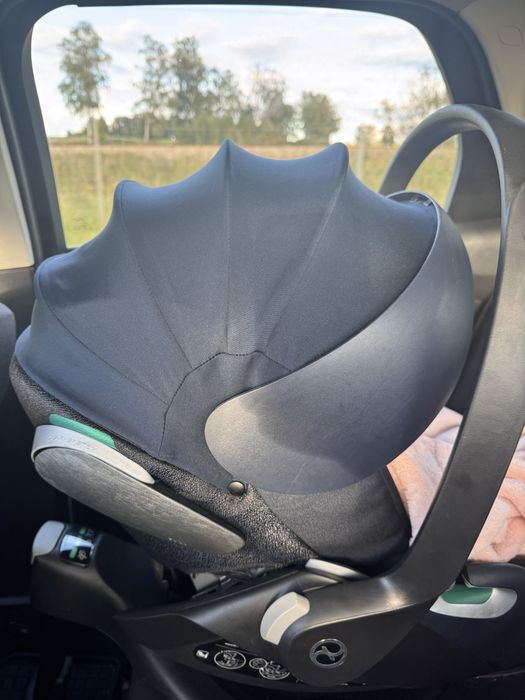 Cybex Cloud Z i-Size fotelik + baza