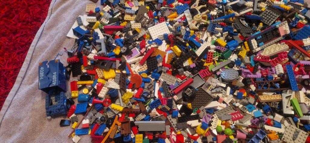 Lote de 9 Kg de peças tipo Lego